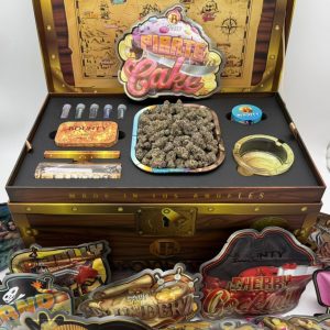 BOUNTY FARMS STRAIN WEED COMES WITH ROLLING TRAY, DURABLE STORAGE TIN, QUALITY GLASS TIPS, ROLLING MACHINE, ASHTRAY AND HERB GRINDER